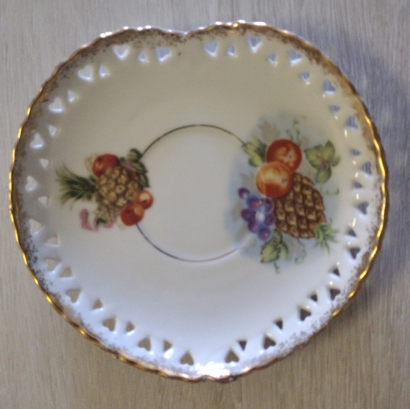 Vintage Pineapple Fruit Theme  Porcelain Tea Saucer Plate - Picture 9 of 9